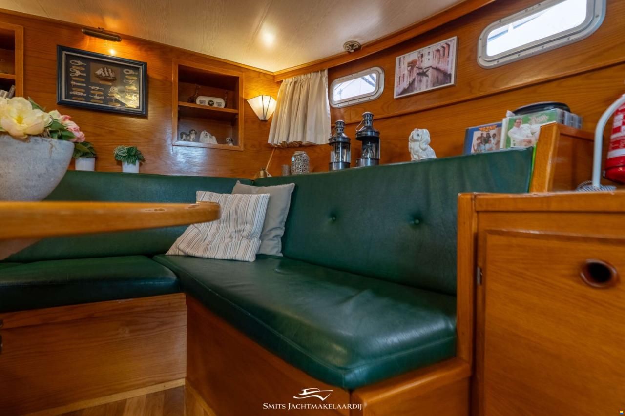 Monty Bank Kotter 42 AK Cabrio