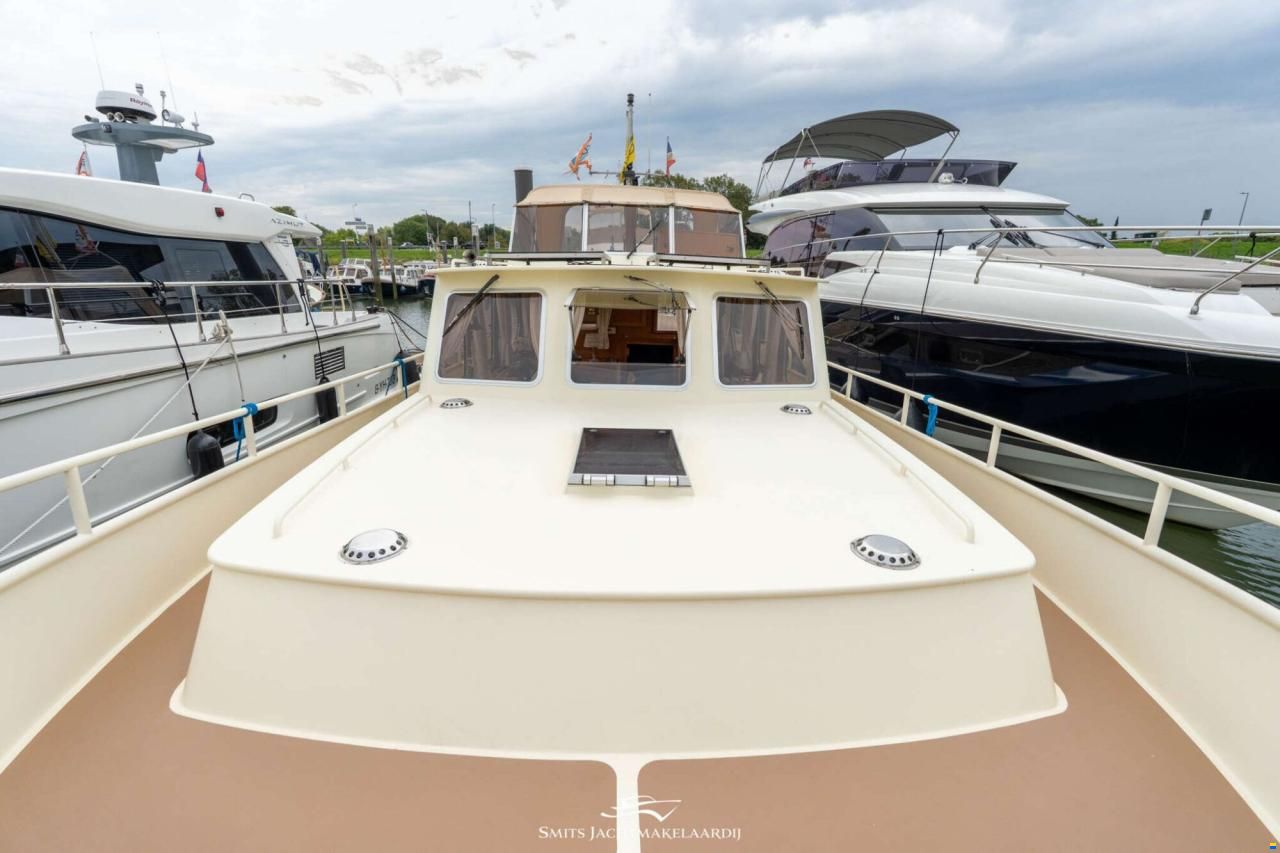 Monty Bank Kotter 42 AK Cabrio