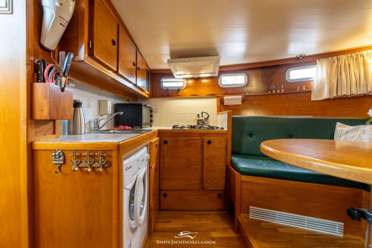 Monty Bank Kotter 42 AK Cabrio