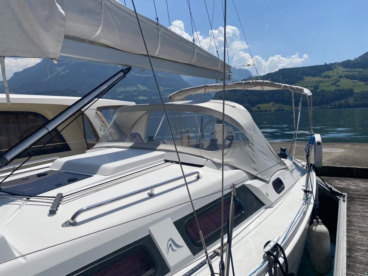Hanse 325