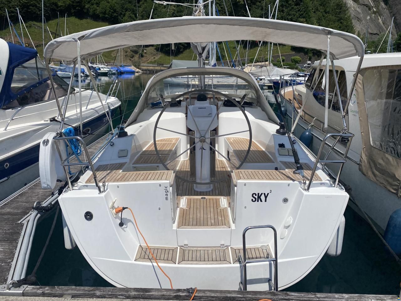 Hanse 325