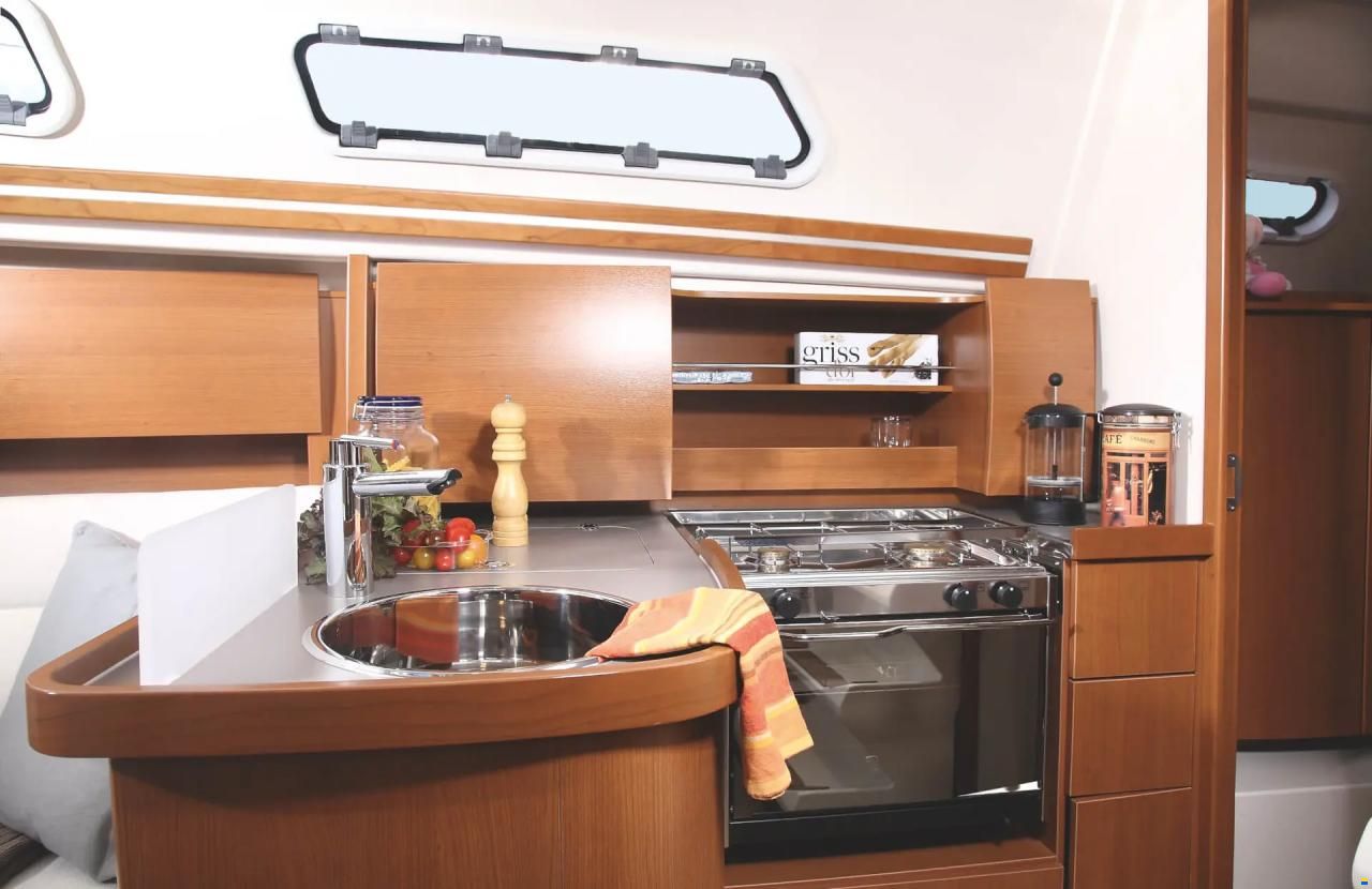 Hanse 325