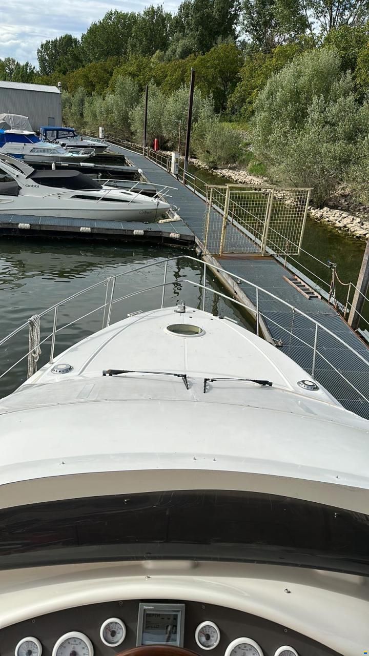 Azimut 42 FLY