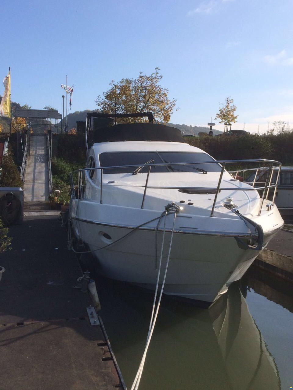 Azimut 42 FLY