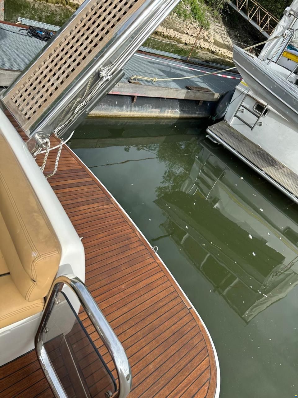 Azimut 42 FLY