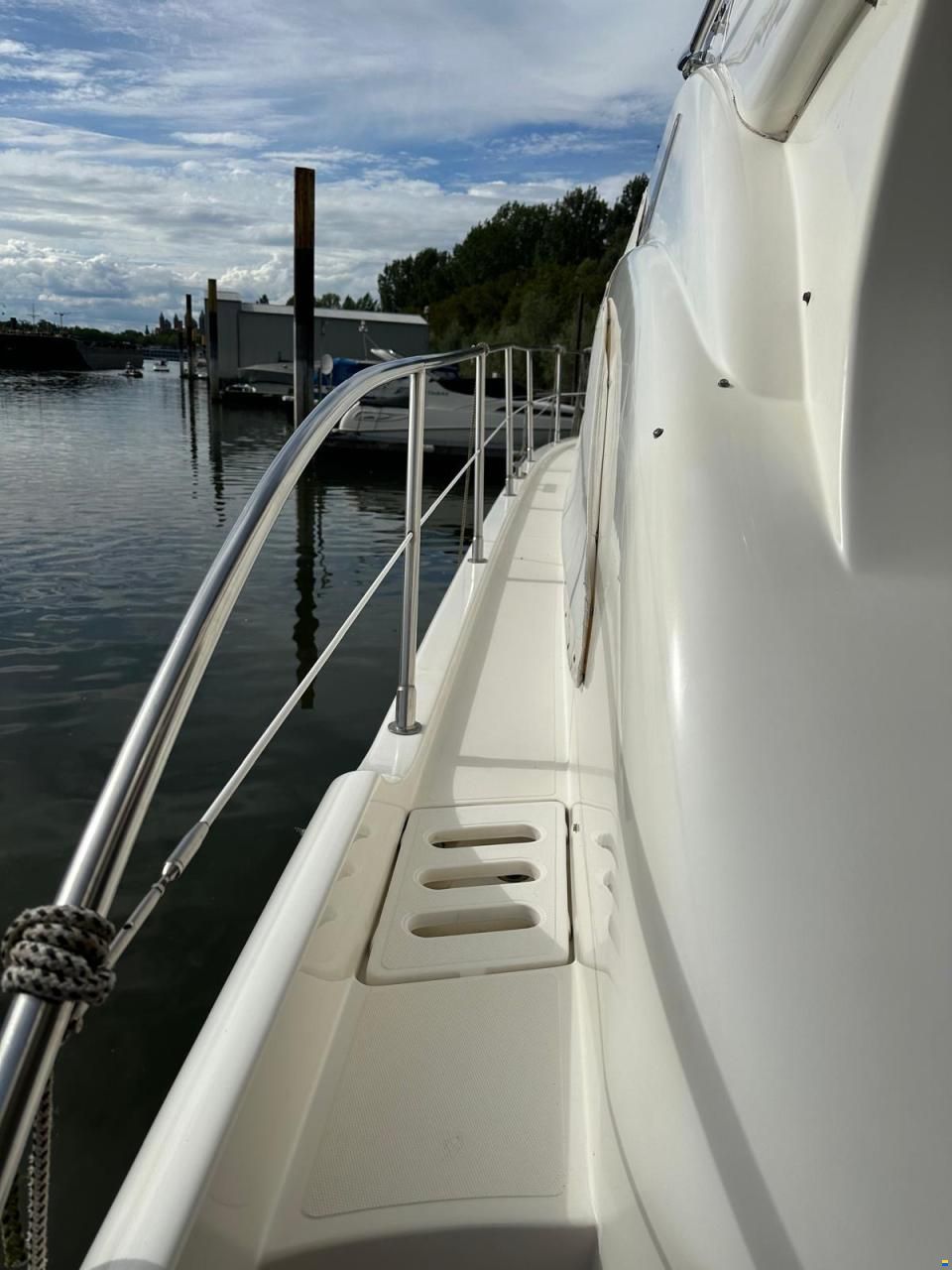 Azimut 42 FLY