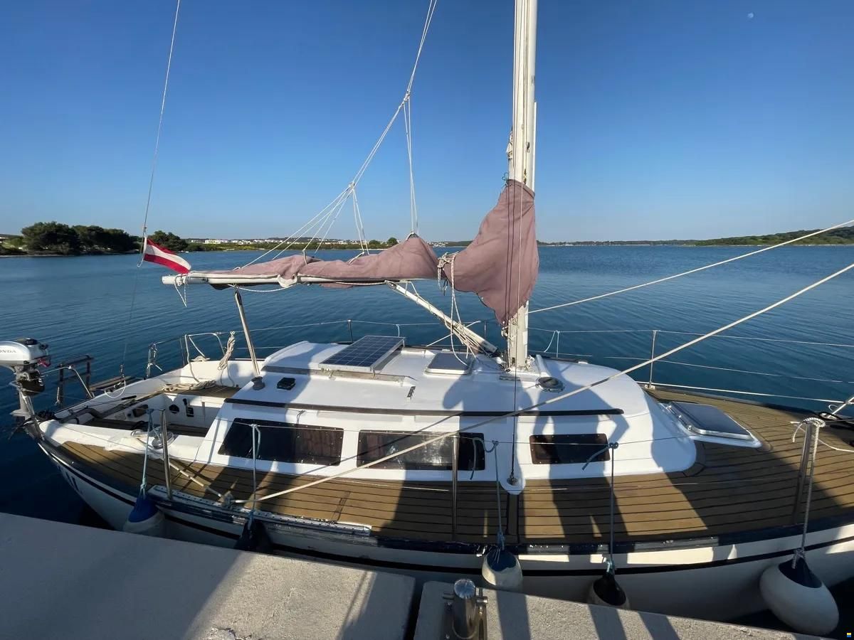 Dufour 2800