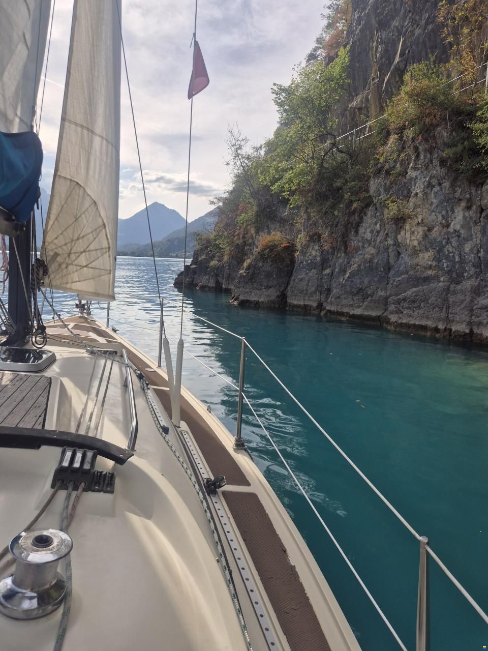 Bavaria 890