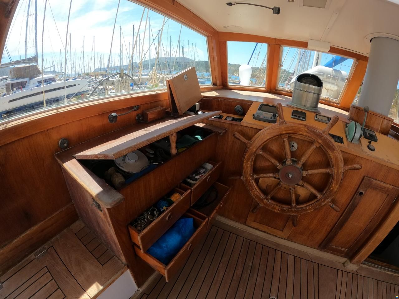 Palmer Johnson Frers 70