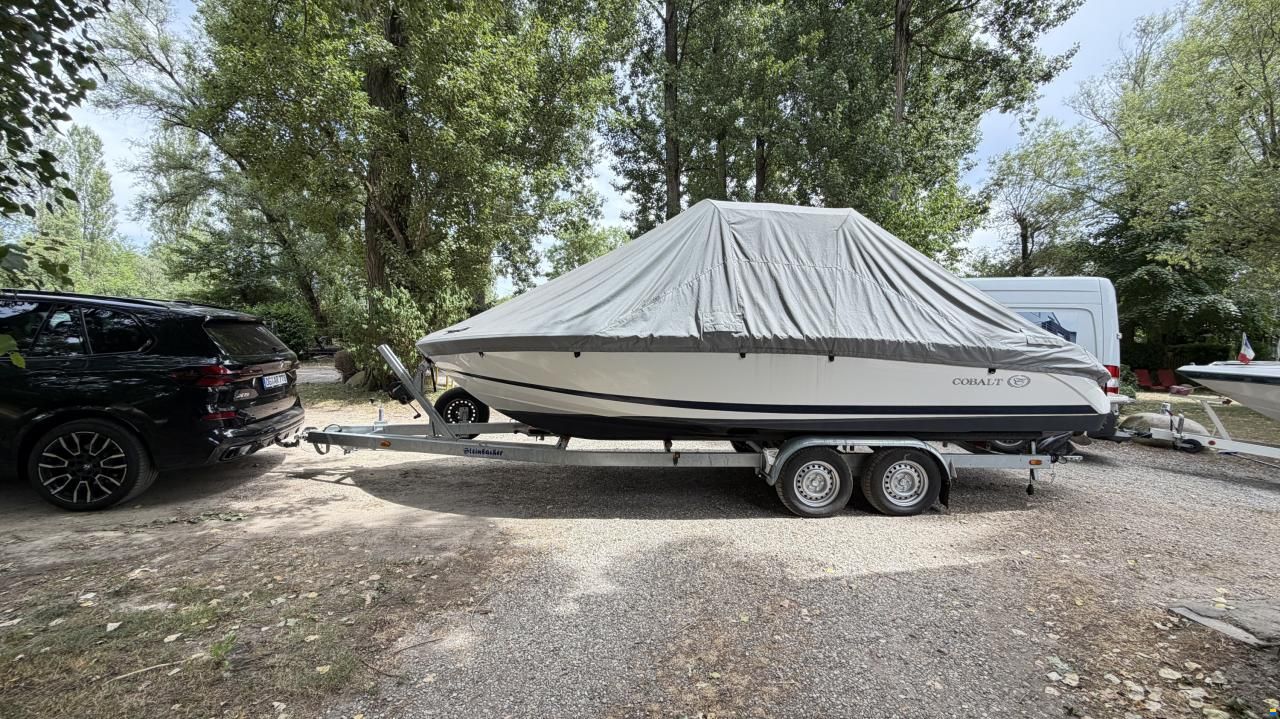 Cobalt 220 S
