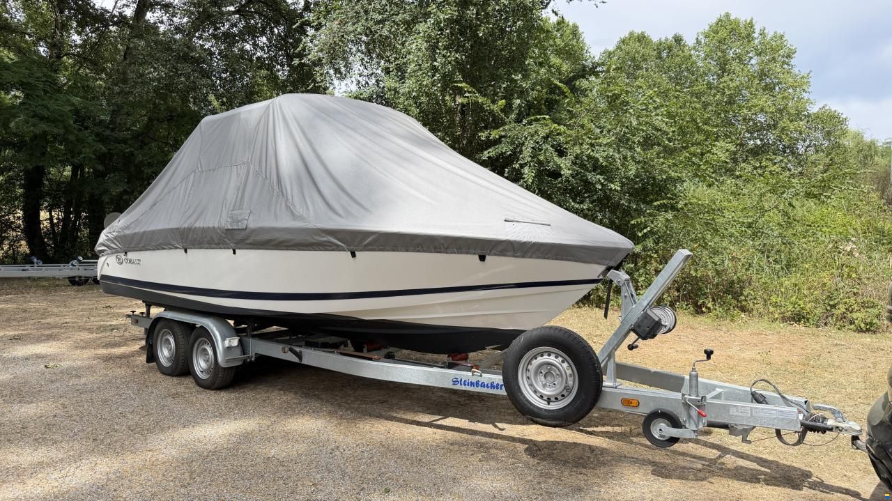 Cobalt 220 S