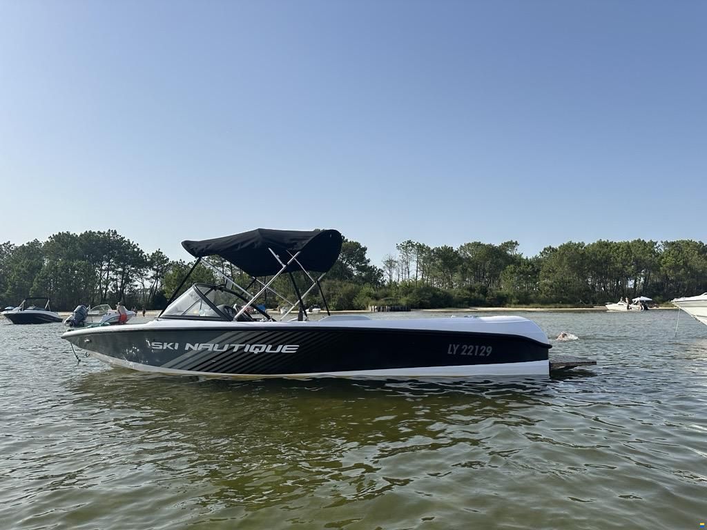Correct Craft Ski Nautique 196