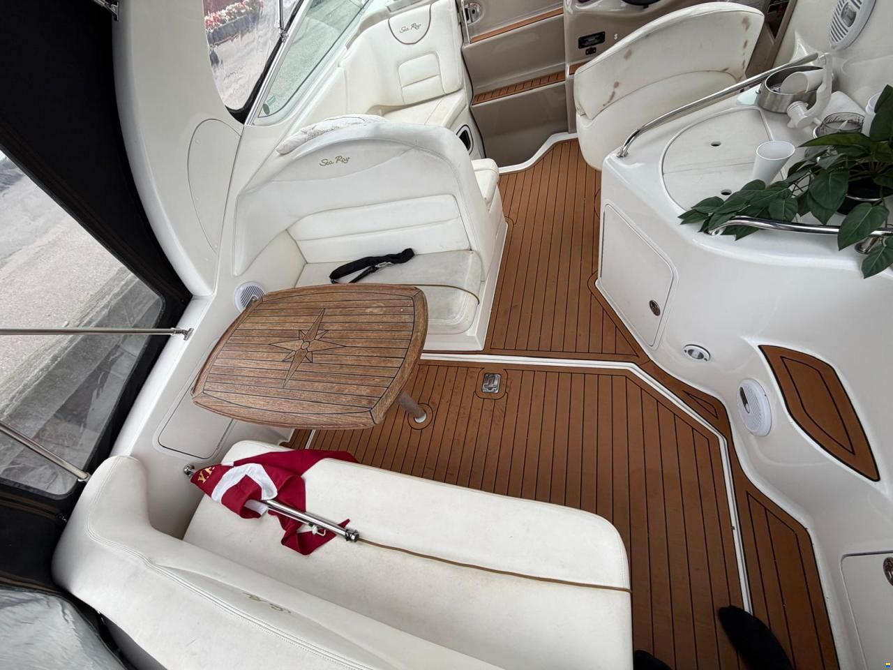 Sea Ray 315 Sundancer