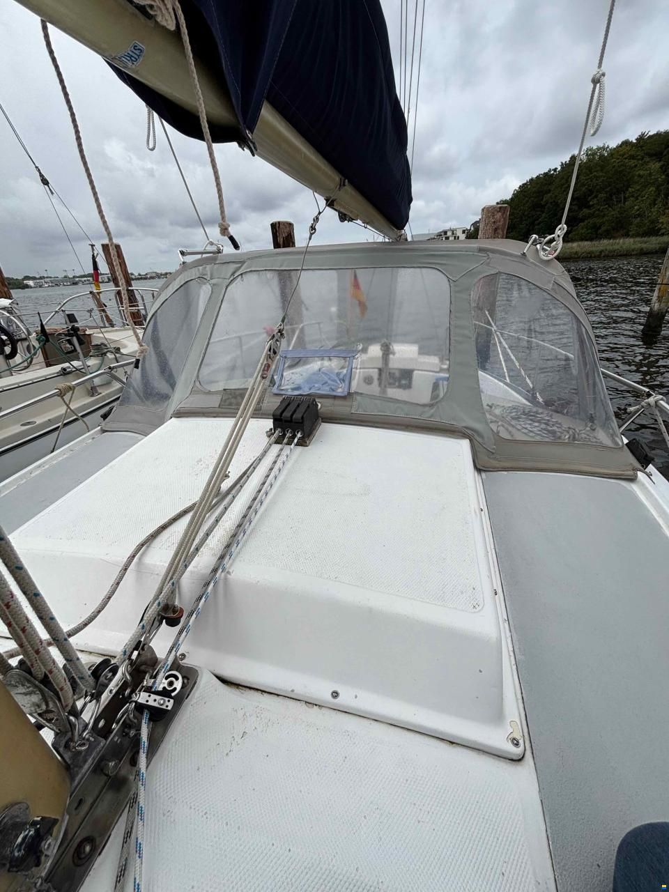 Gouteron Ghibli 22