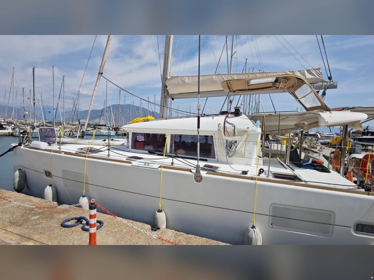 Lagoon 400