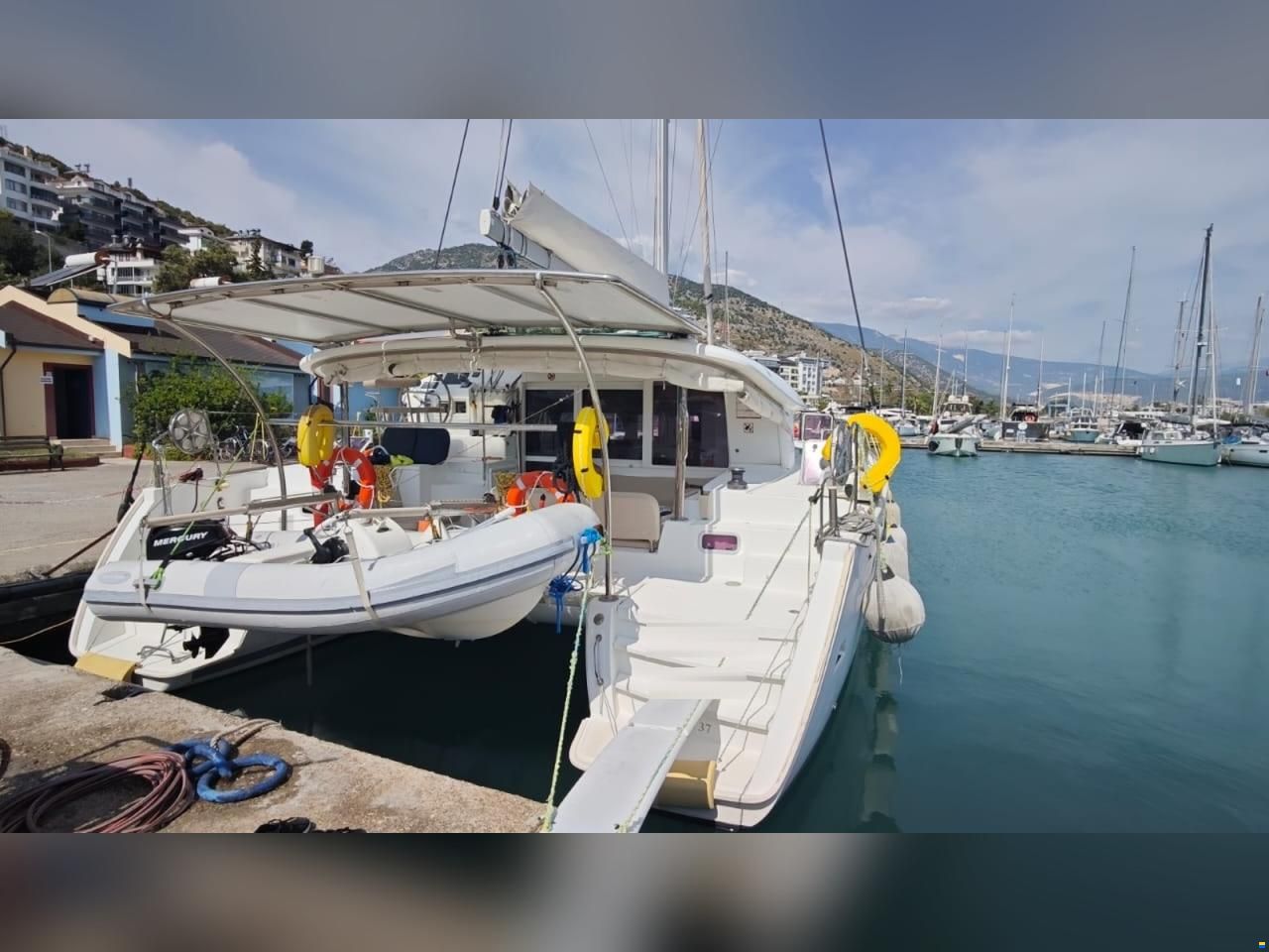 Lagoon 400