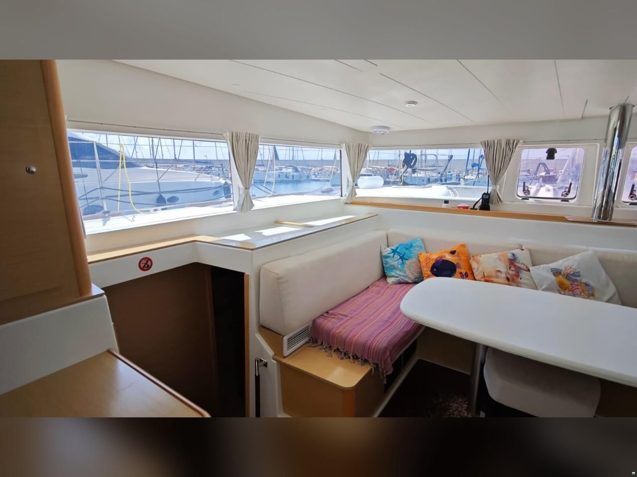Lagoon 400