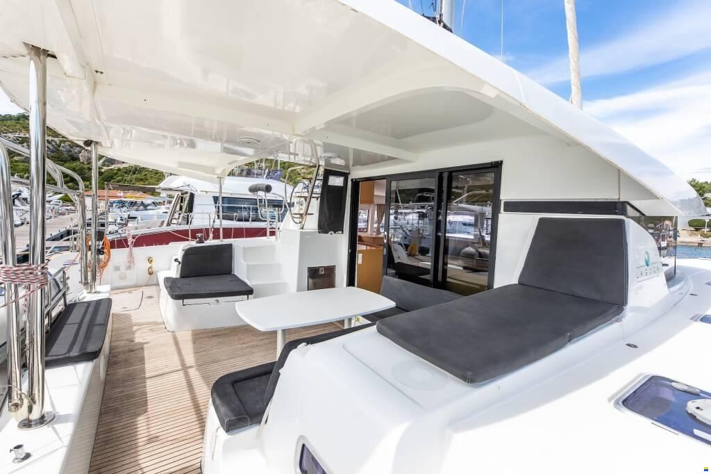 Lagoon 42 A/C