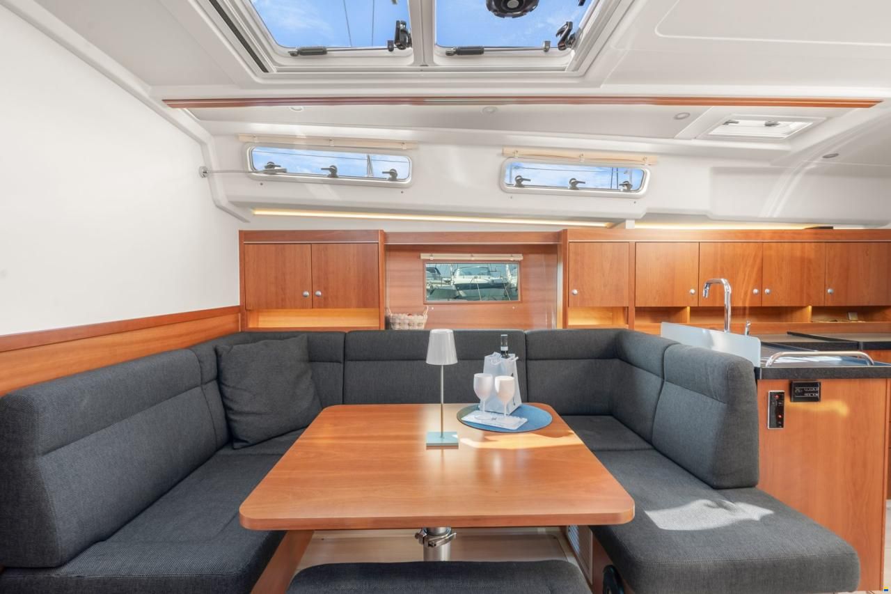 Hanse 455