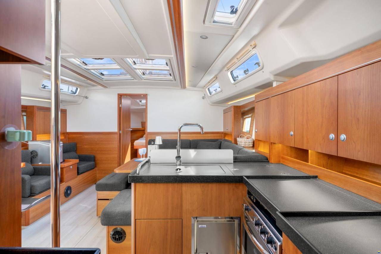 Hanse 455