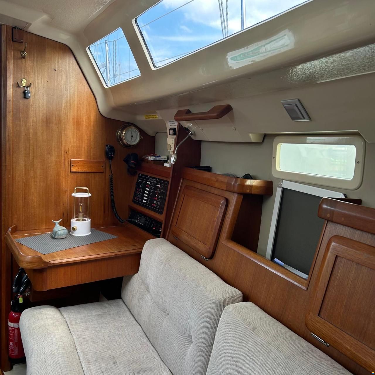 Hunter 33.5