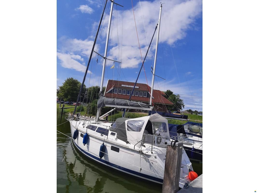 Hunter 33.5