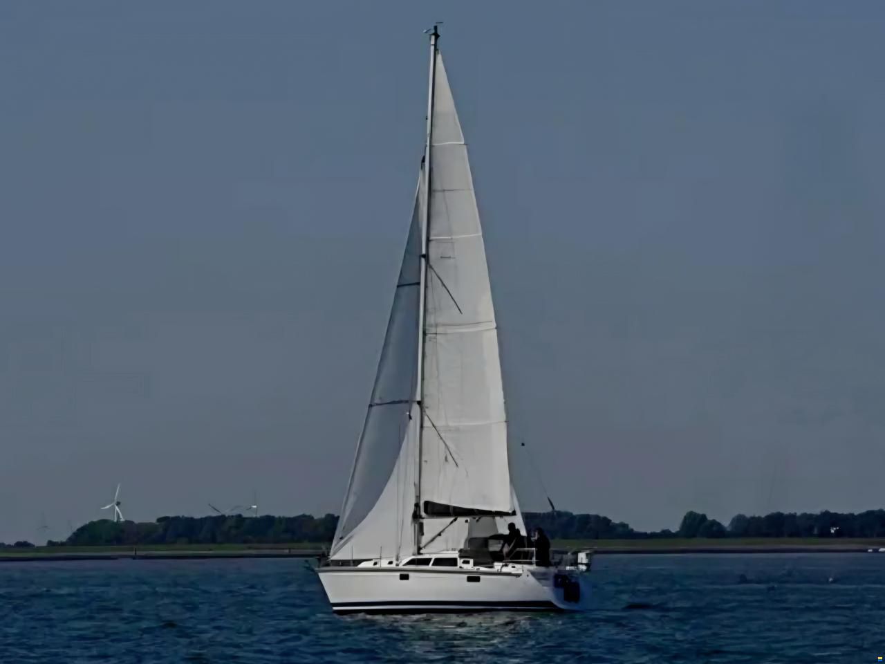 Hunter 33.5