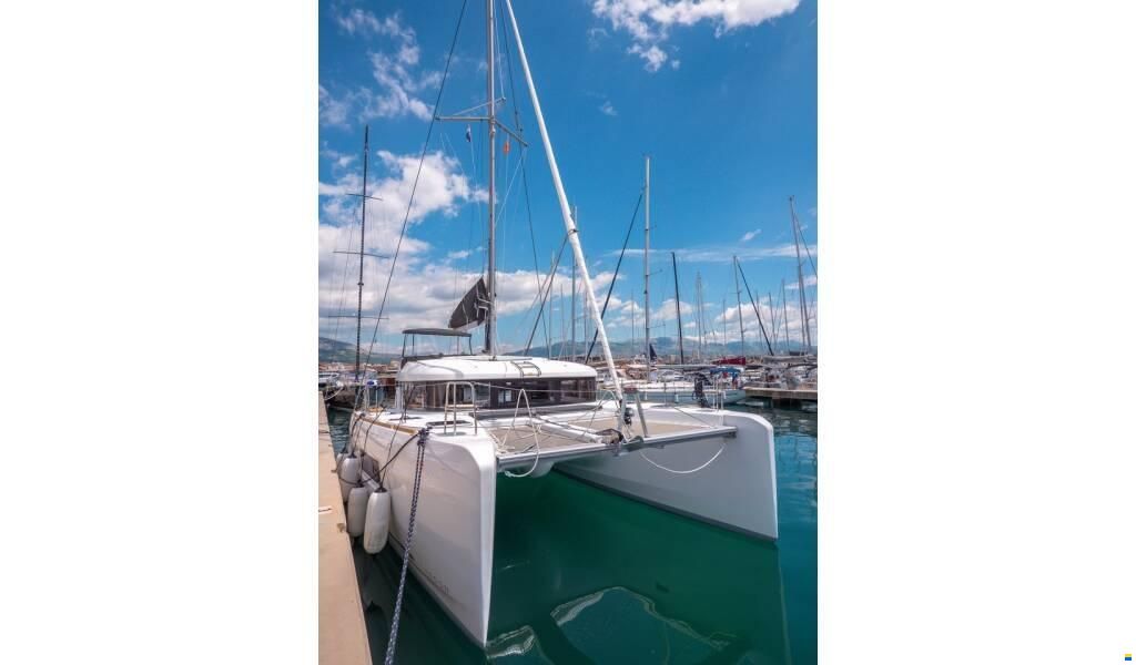 Lagoon 40 A/C