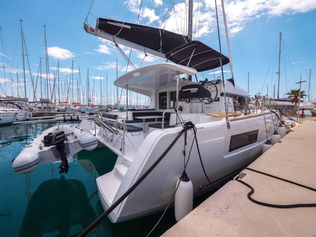 Lagoon 40 A/C