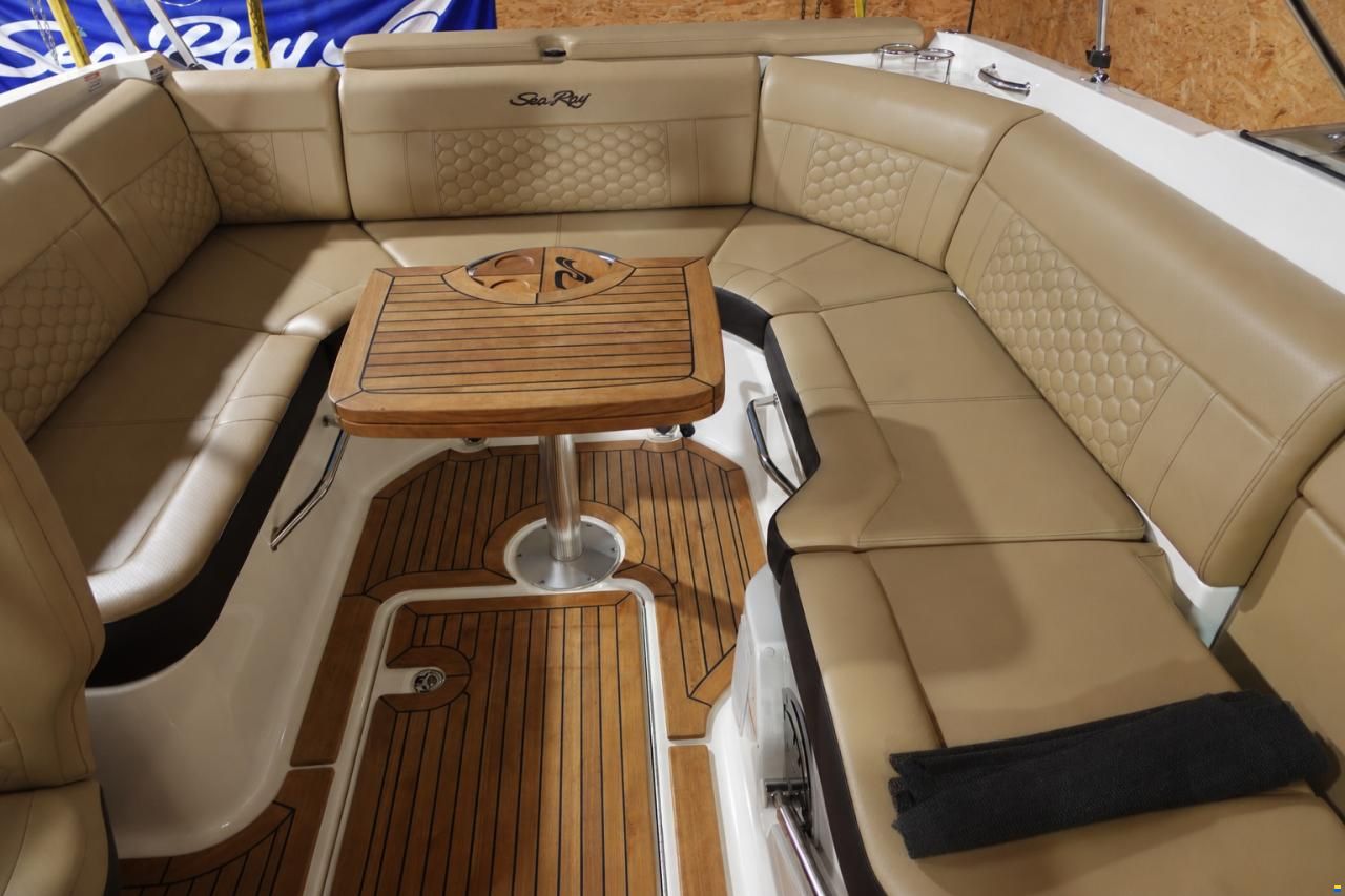 Sea Ray 250 Sunsport & Trailer (1. Hand)