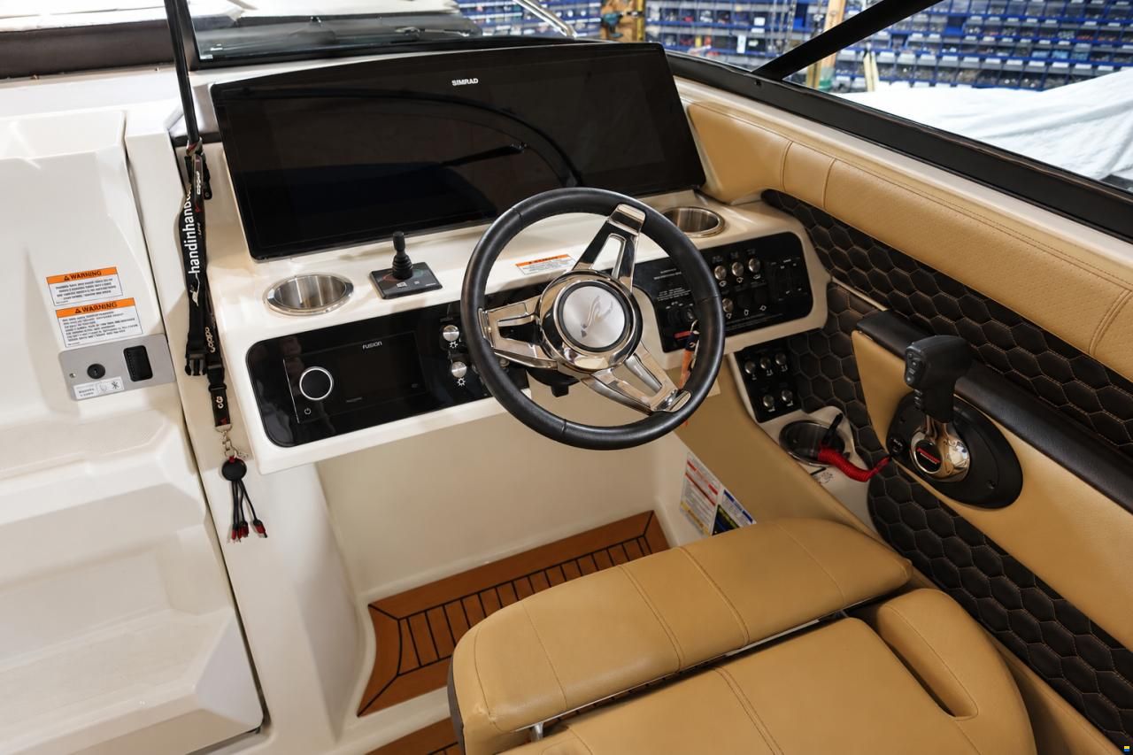 Sea Ray 250 Sunsport & Trailer (1. Hand)