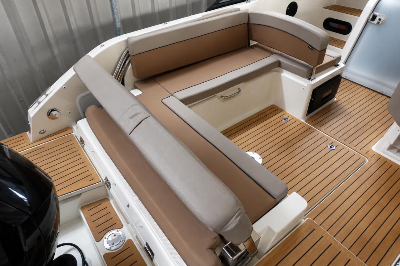 Quicksilver Activ 675 Cruiser inkl. Trailer & Bodens