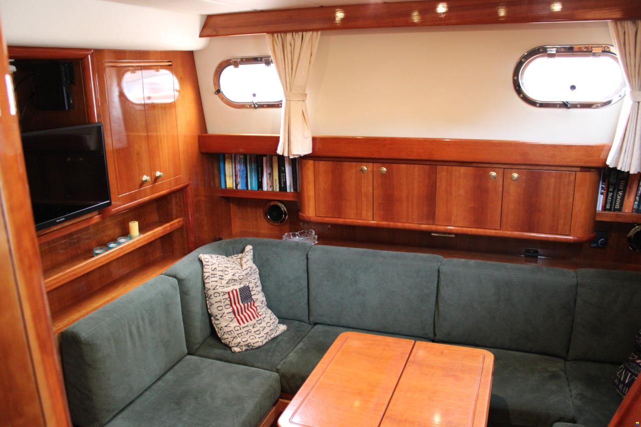 Apreamare 11m semi cabinato