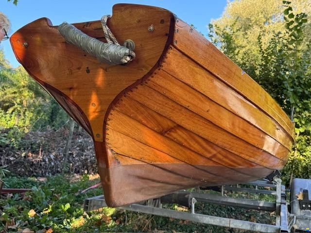 Furrer Klinker-Ruderboot Mahagoni Holz