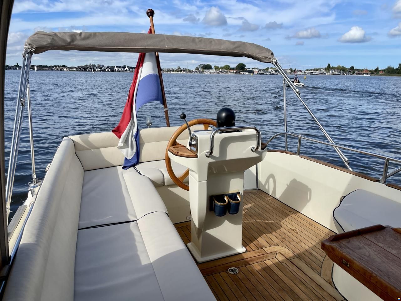 Intercruiser 29