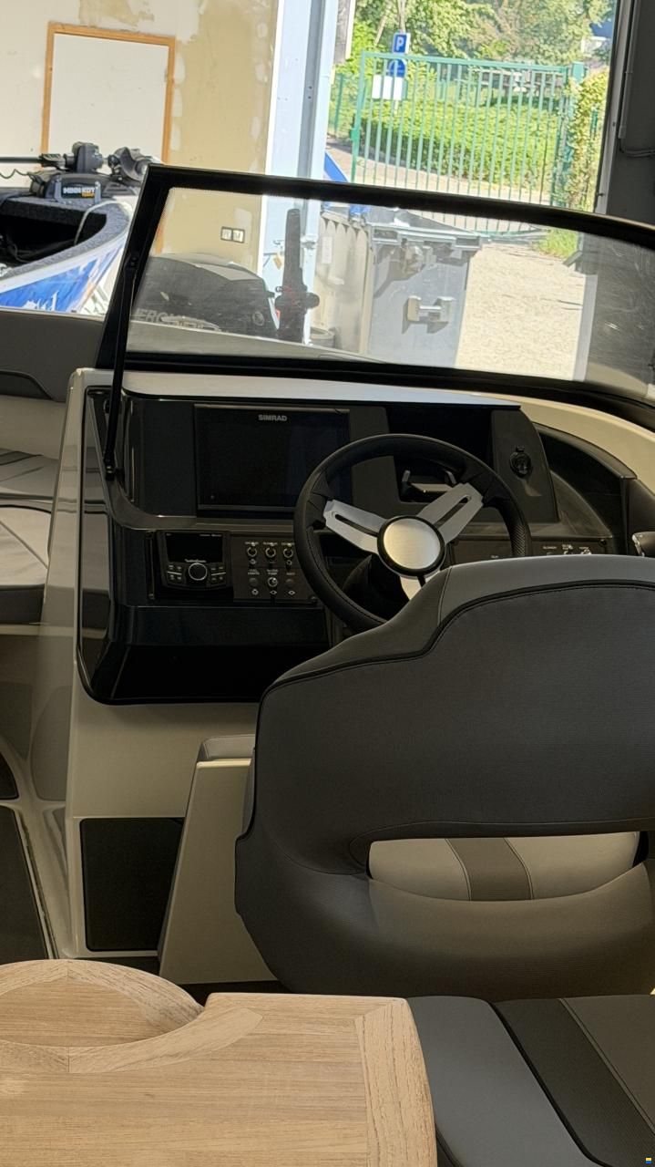 Bayliner V20