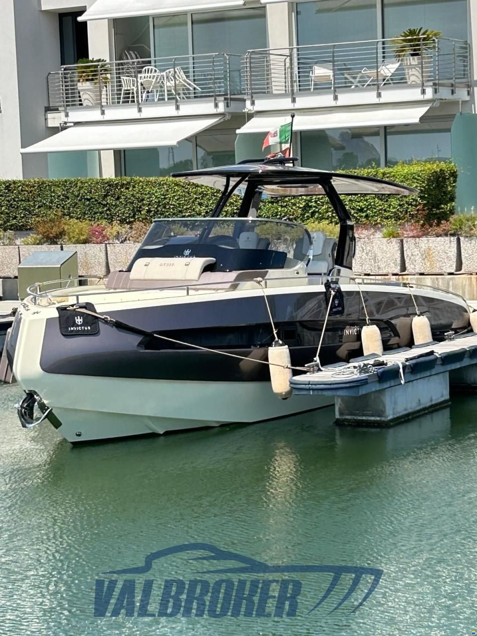 Invictus GT320