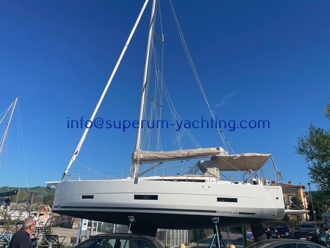 Dufour 390