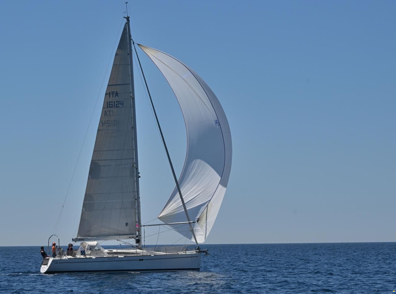 Elan 410