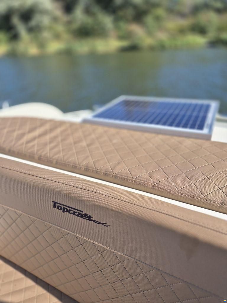 Topcraft 565 Tender
