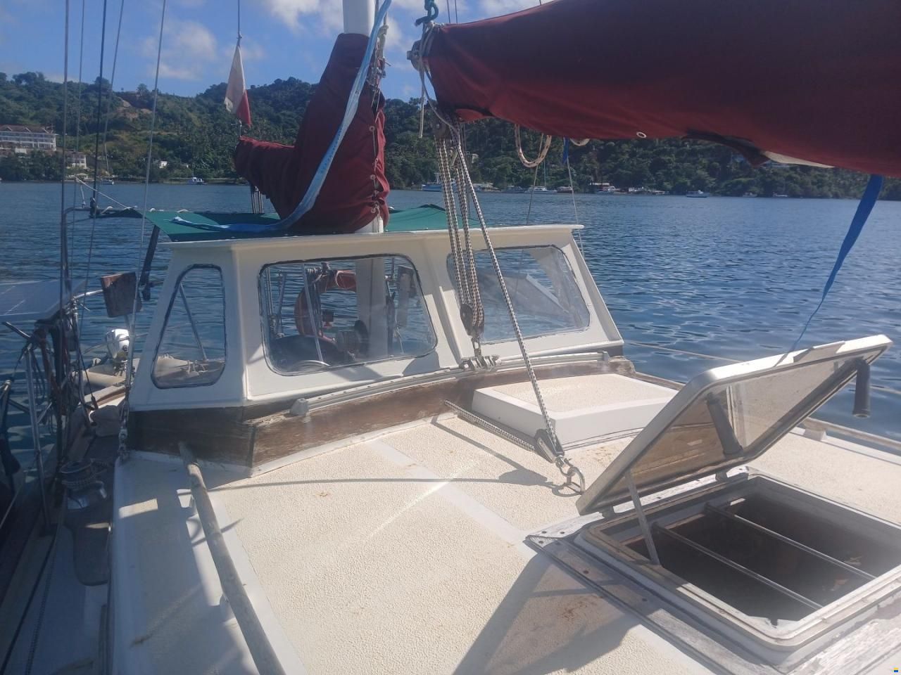 Endurance 35 Ketch