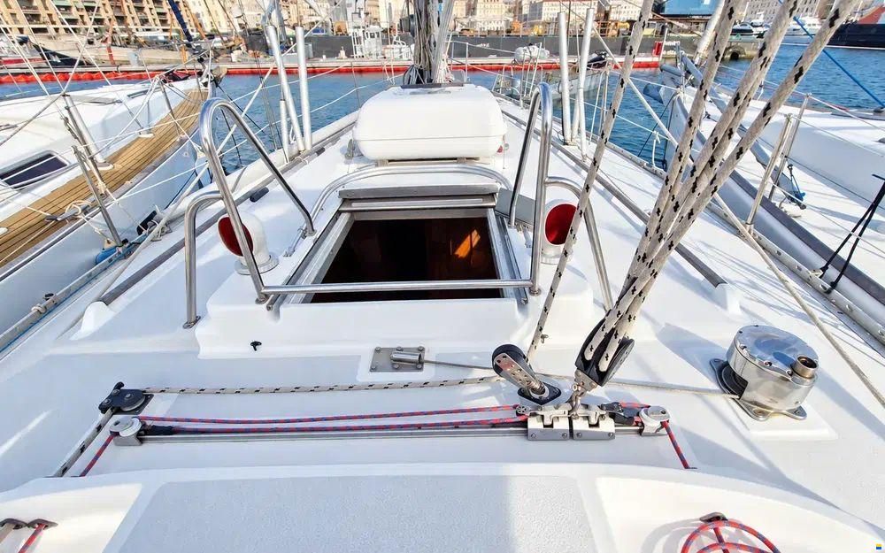 Wauquiez Hood 38