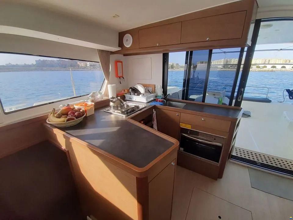 Lagoon 42