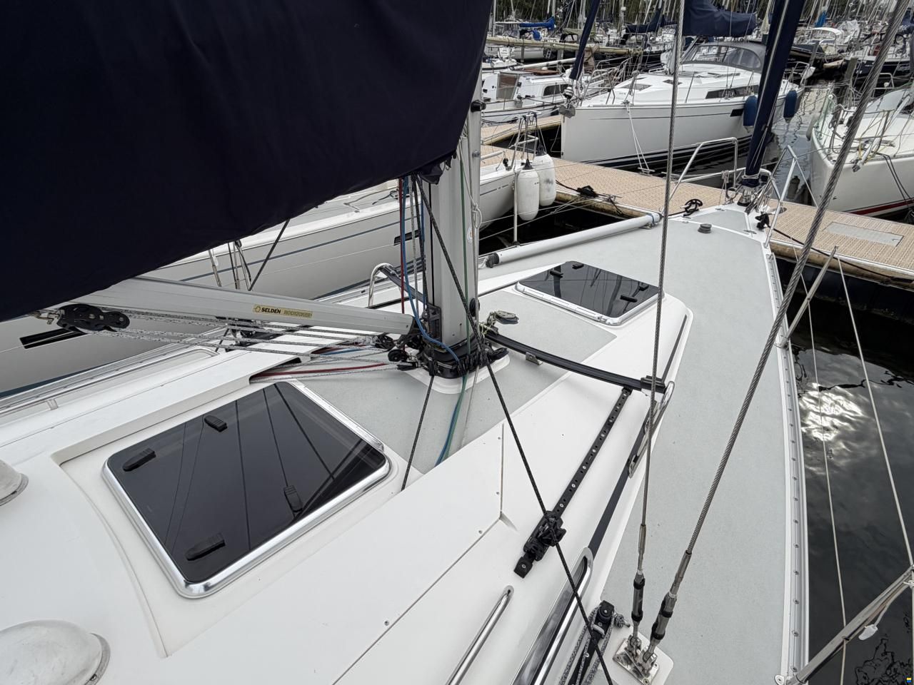 Arcona 370