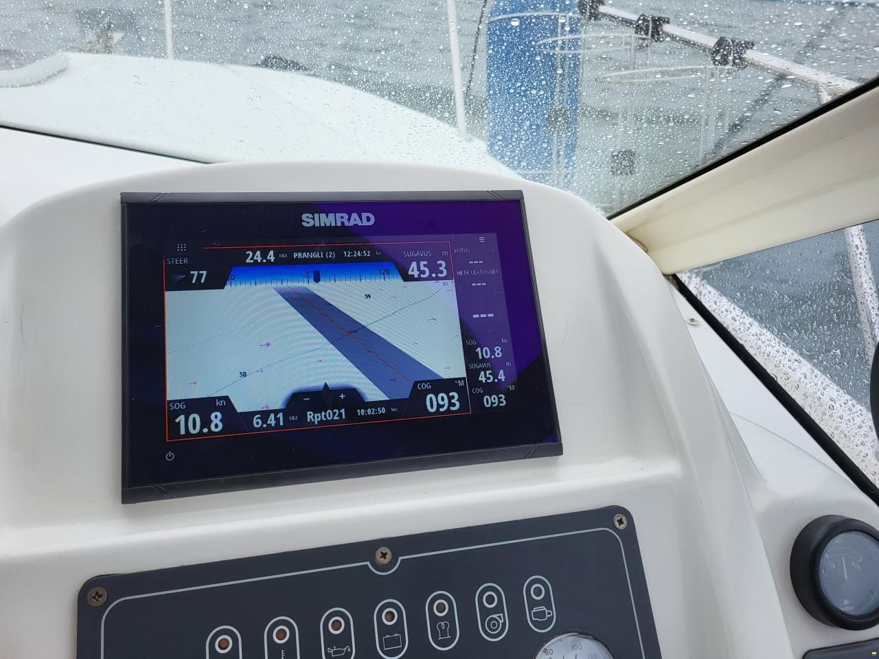 Beneteau Antares 8