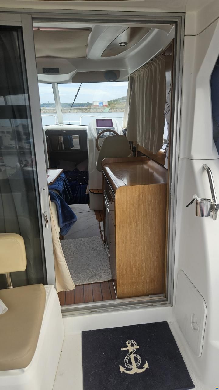 Beneteau Antares 8