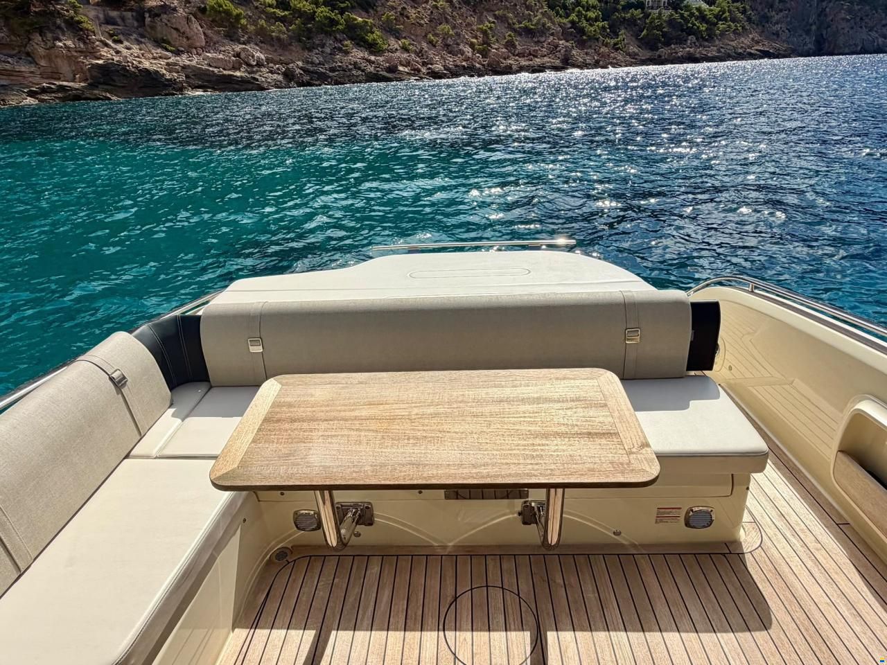 INVICTUS 320 GT