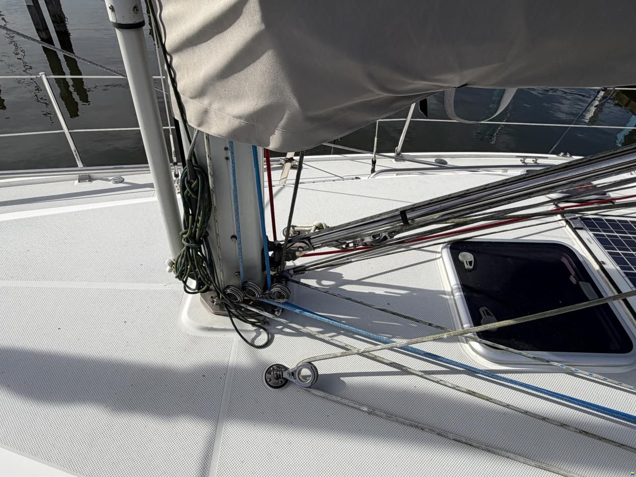 Catalina 320