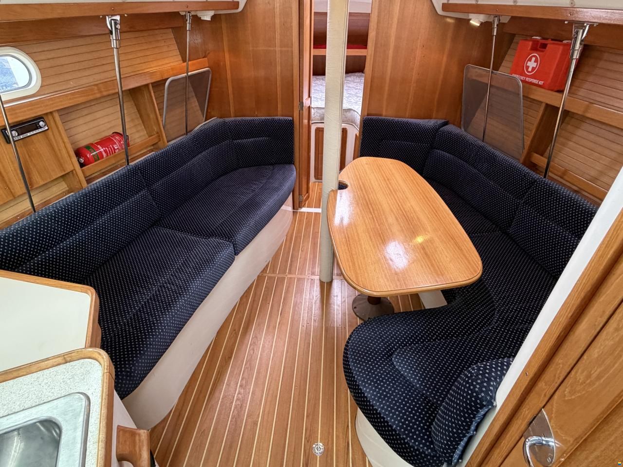 Catalina 320