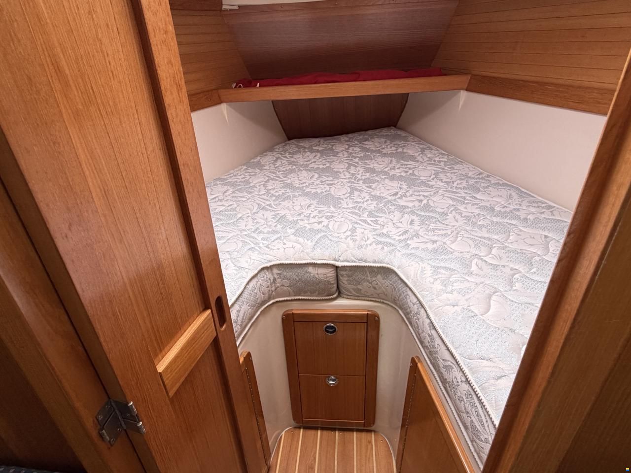 Catalina 320